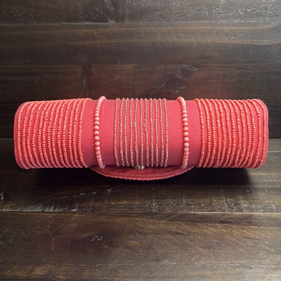 America & Beyond Beaded Clutch with Silver Chain - Picture 6 of 10